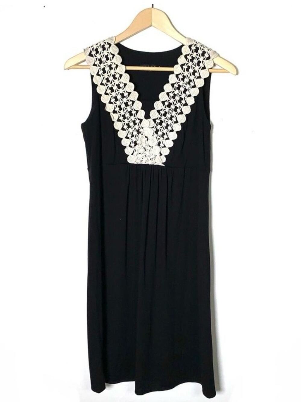 Tiana B. Black crocheted neck shipped dress size 4 B149